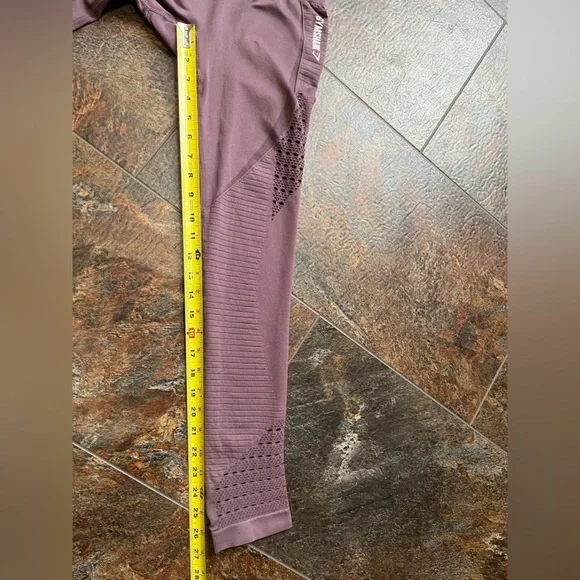 Women’s Gymshark purple seamless energy hi rise ribbed leggings. Size XS/Small - Picture 10 of 14